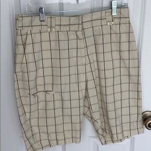 Bette & Court ladies golf shorts
